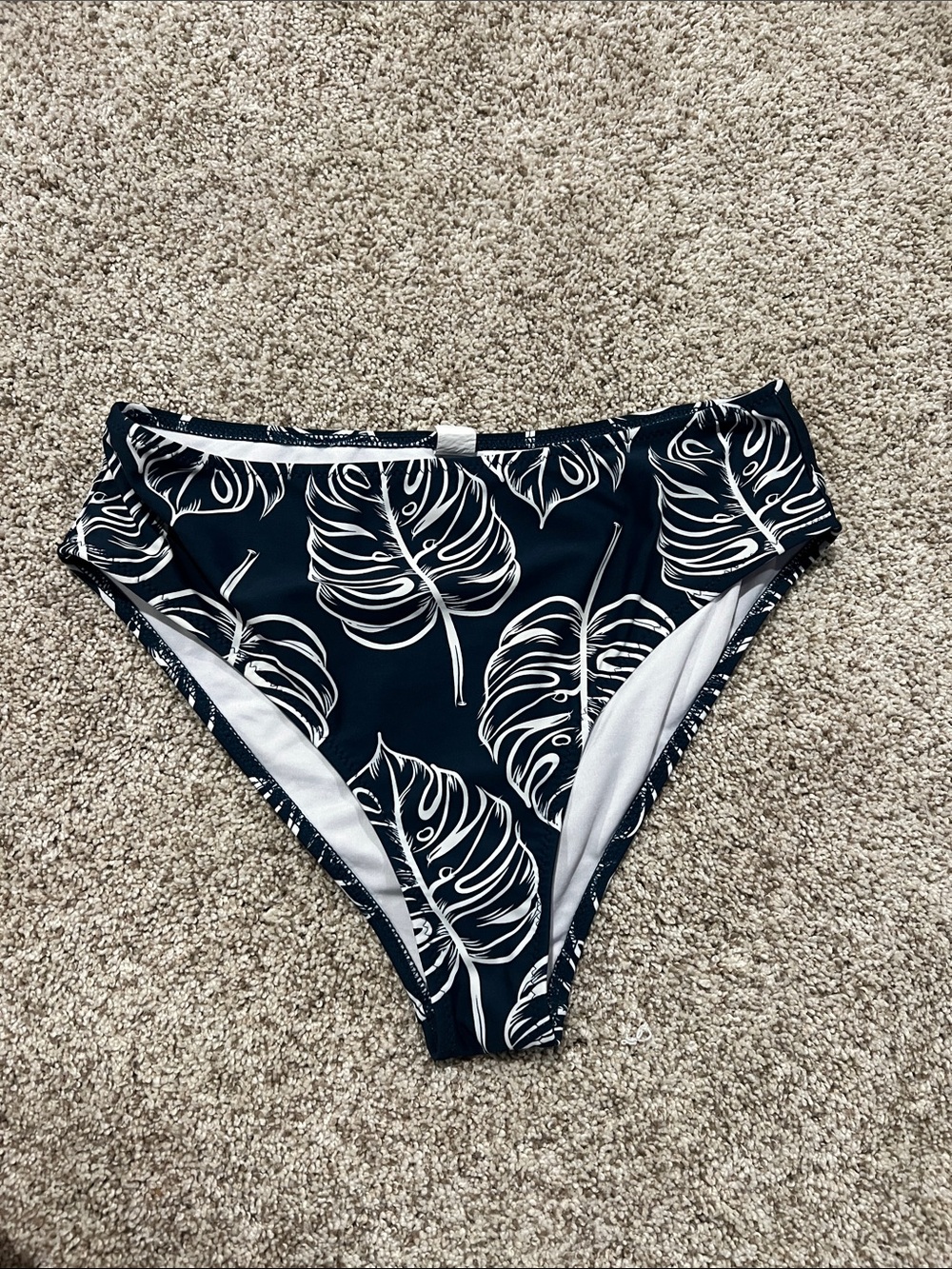 Cupshe Navy and White Tropical Leaf Bikini Bottoms